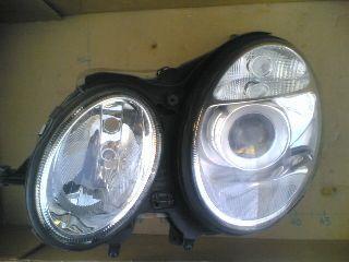 ĐÈN PHA MEC E240.
